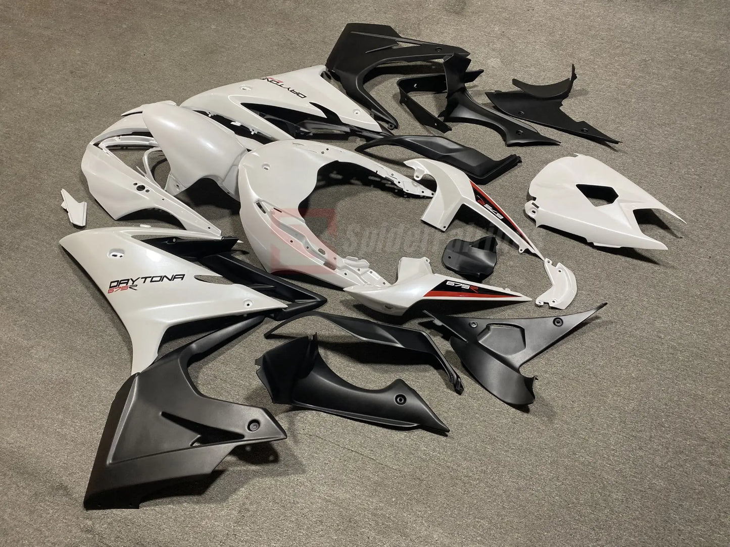Pearl White-Triumph Daytona 675R 2013-2016