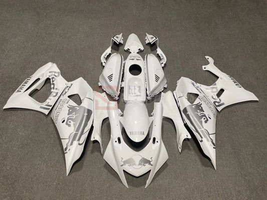 Gloss_White_The_Coconut_edition_Redbull-Yamaha_R7_2021-2024