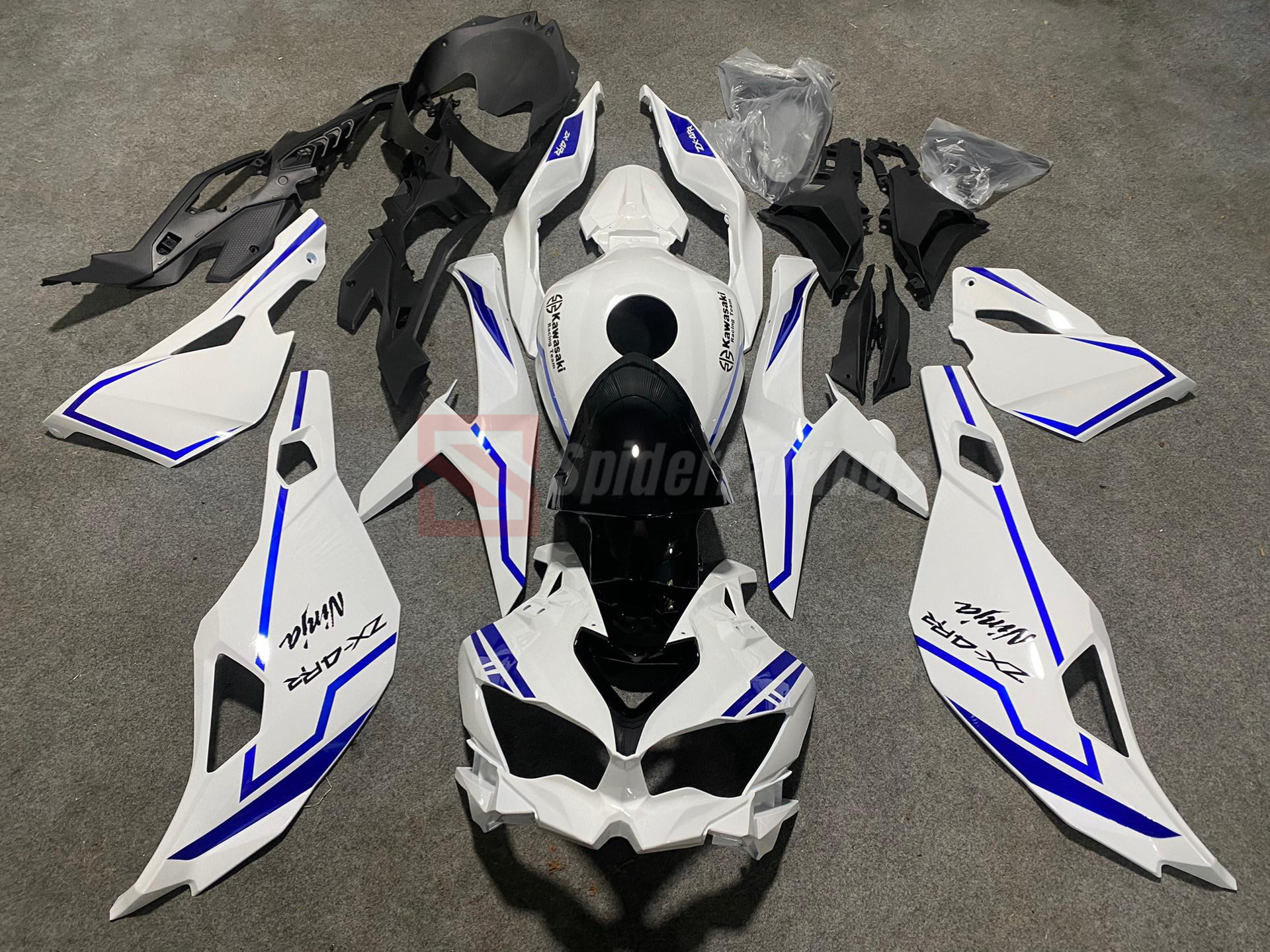 White-Kawasaki ZX4RR 2020-2024 – SpiderFairings White-Kawasaki ZX4RR 2020-2024 – SpiderFairings