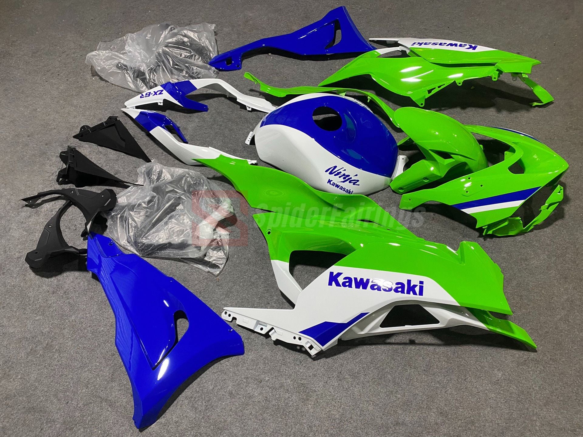 Gloss Green and Blue-Kawasaki ZX-6R 2024 – SpiderFairings