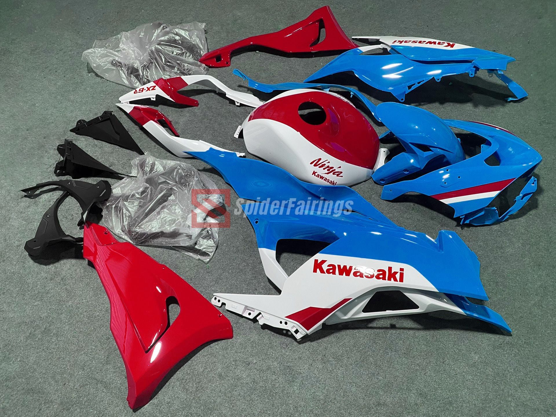 Skyblue and Red-Kawasaki ZX-6R 2024 – SpiderFairings