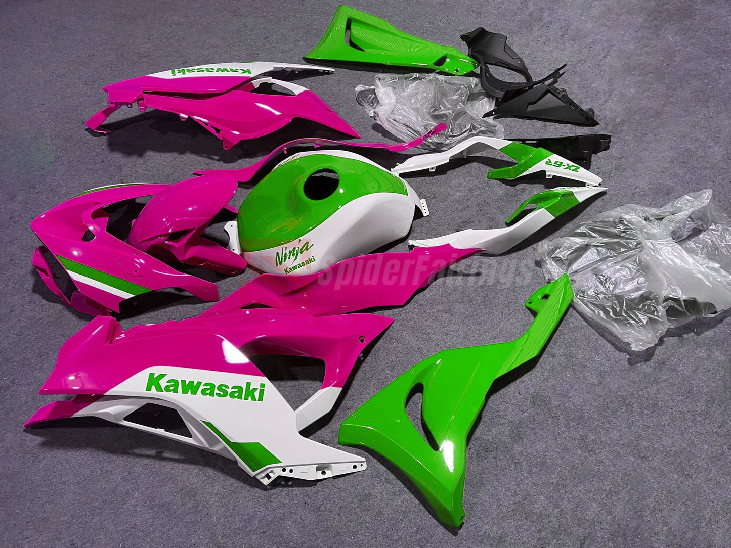 Gloss Green and Pink-Kawasaki ZX-6R 2024