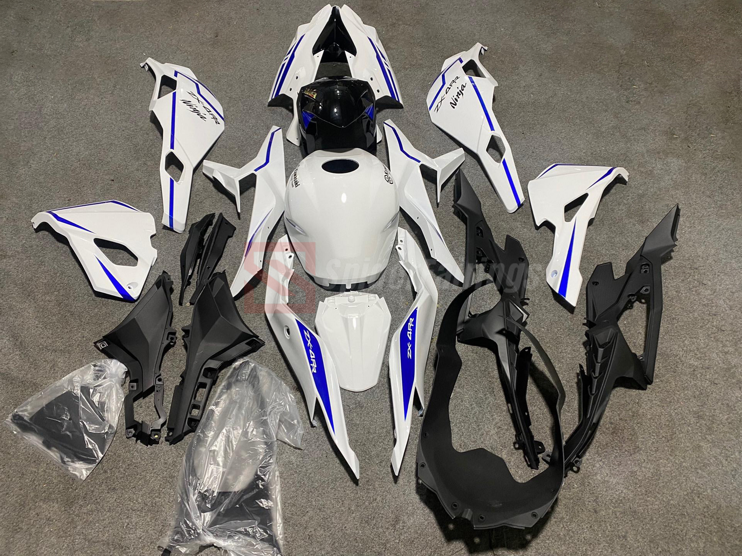 White-Kawasaki ZX4RR 2020-2024