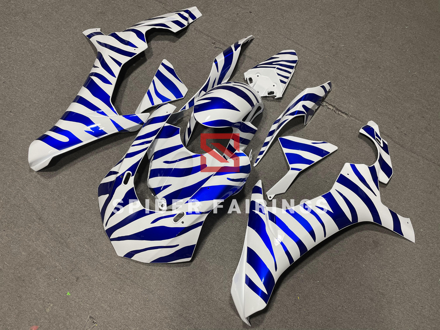 White and Blue Zebra-Yamaha YZF R1 2015-2019