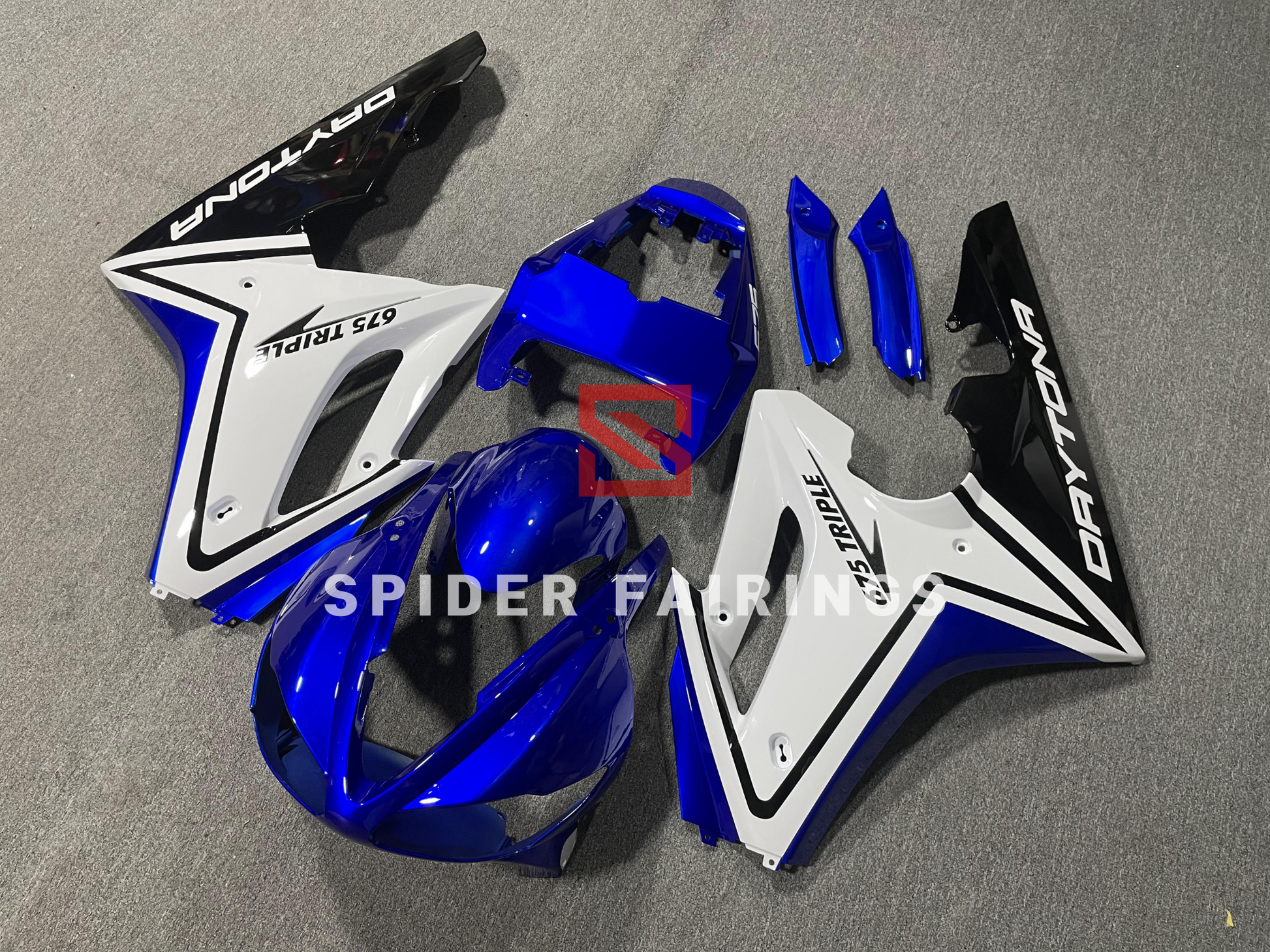 Blue,White and Black-Triumph Daytona 675 2009-2012