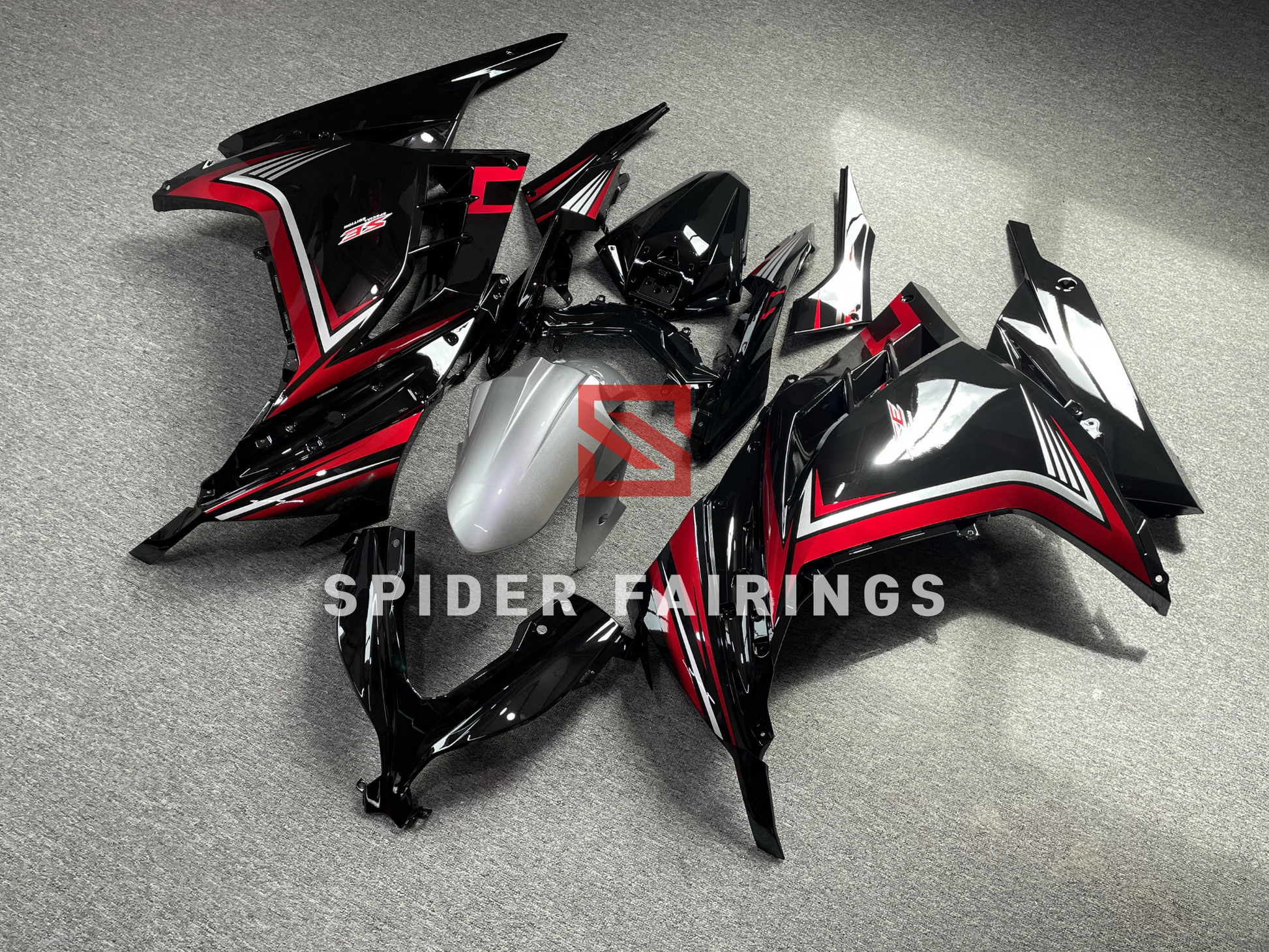 Gloss Black and Red-Kawasaki Ninja300 2013-2019