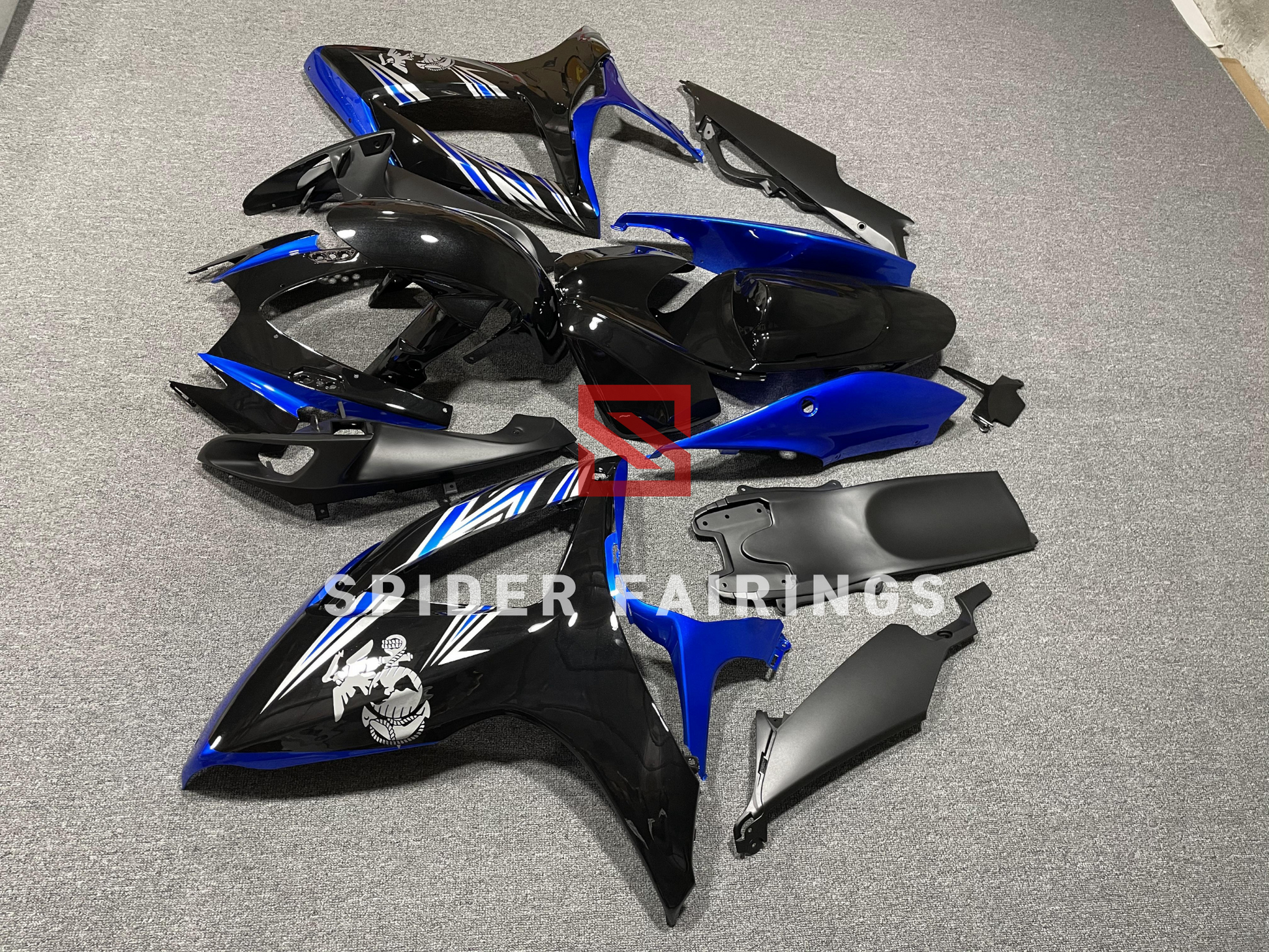 Gloss Black and Blue Suzuki GSXR600-750 2006-2007