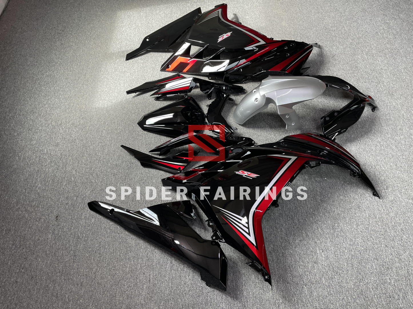 Gloss Black and Red-Kawasaki Ninja300 2013-2019