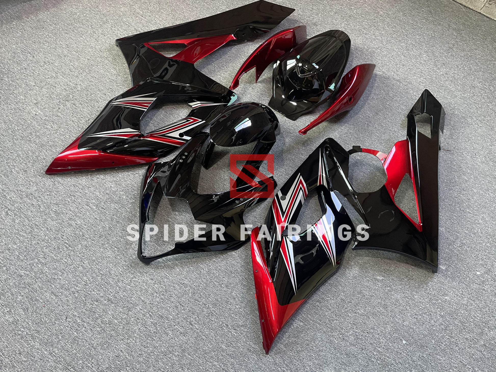 Fairings for Black Suzuki GSXR1000 2005-2006