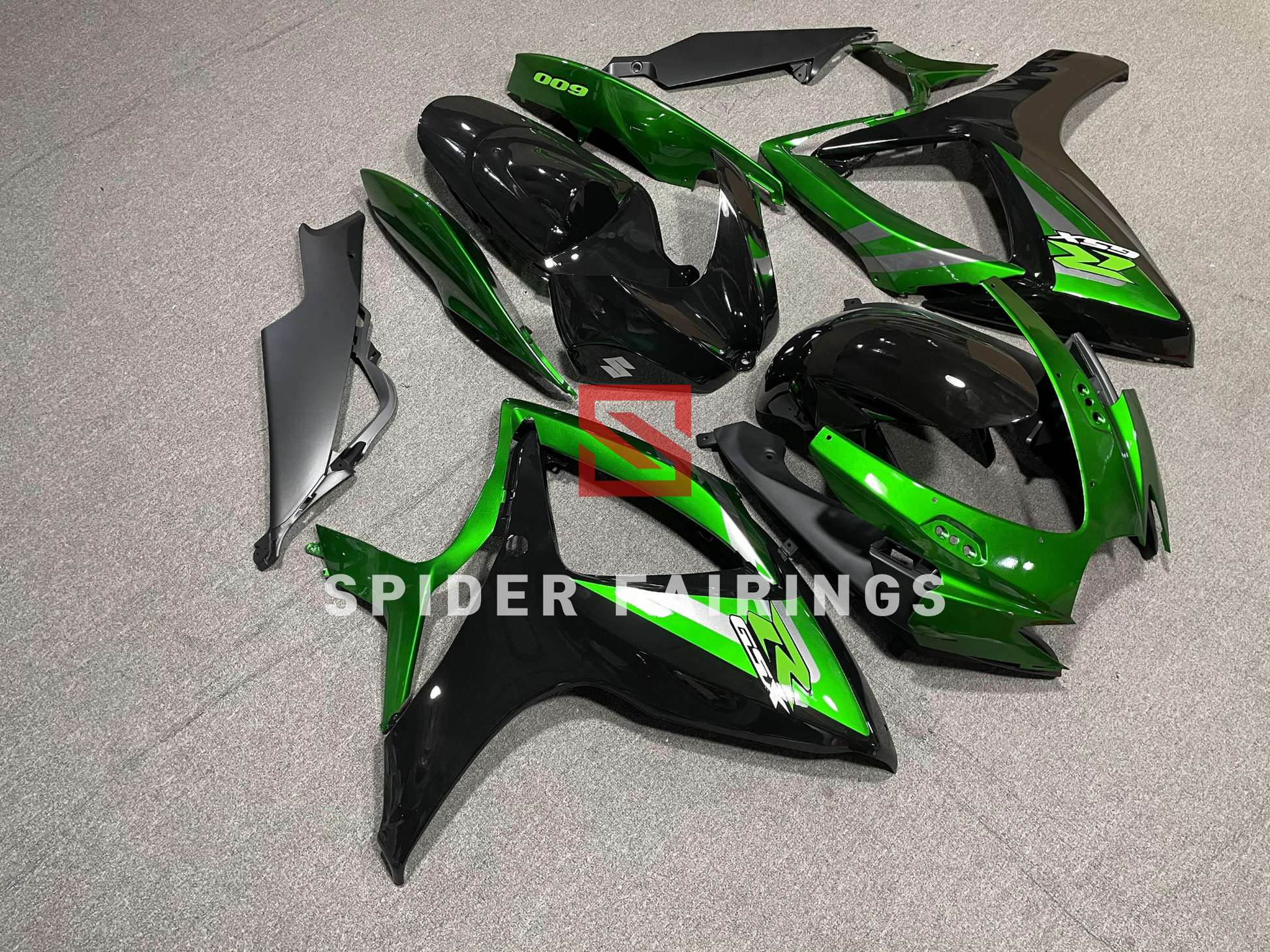 Gloss Green and Black-Suzuki GSXR600-750 2006-2007