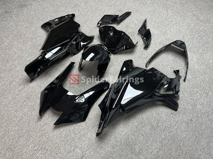Gloss The Pure Black-Yamaha R9 2025-2026