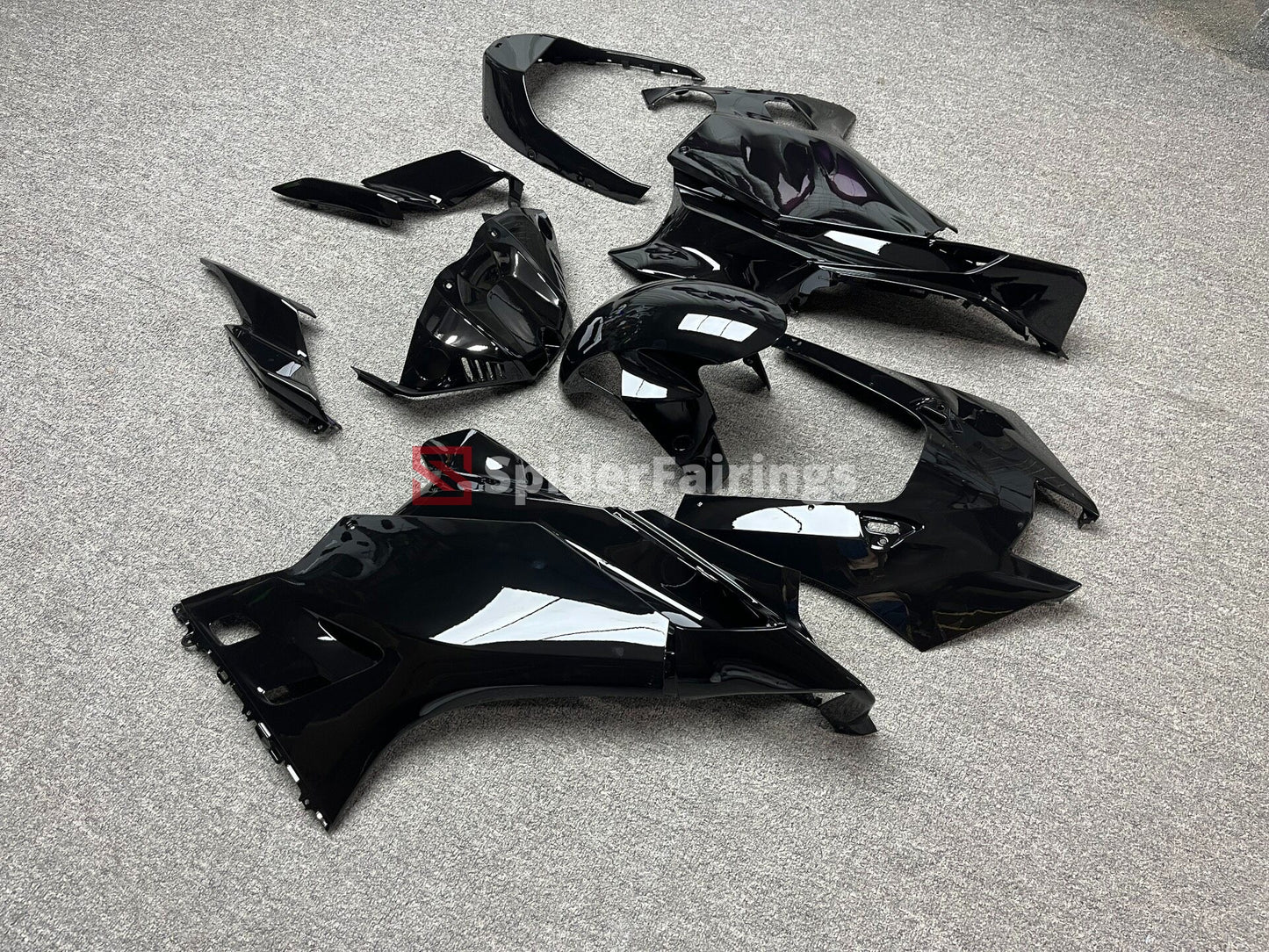 Gloss The Pure Black-Yamaha R9 2025-2026