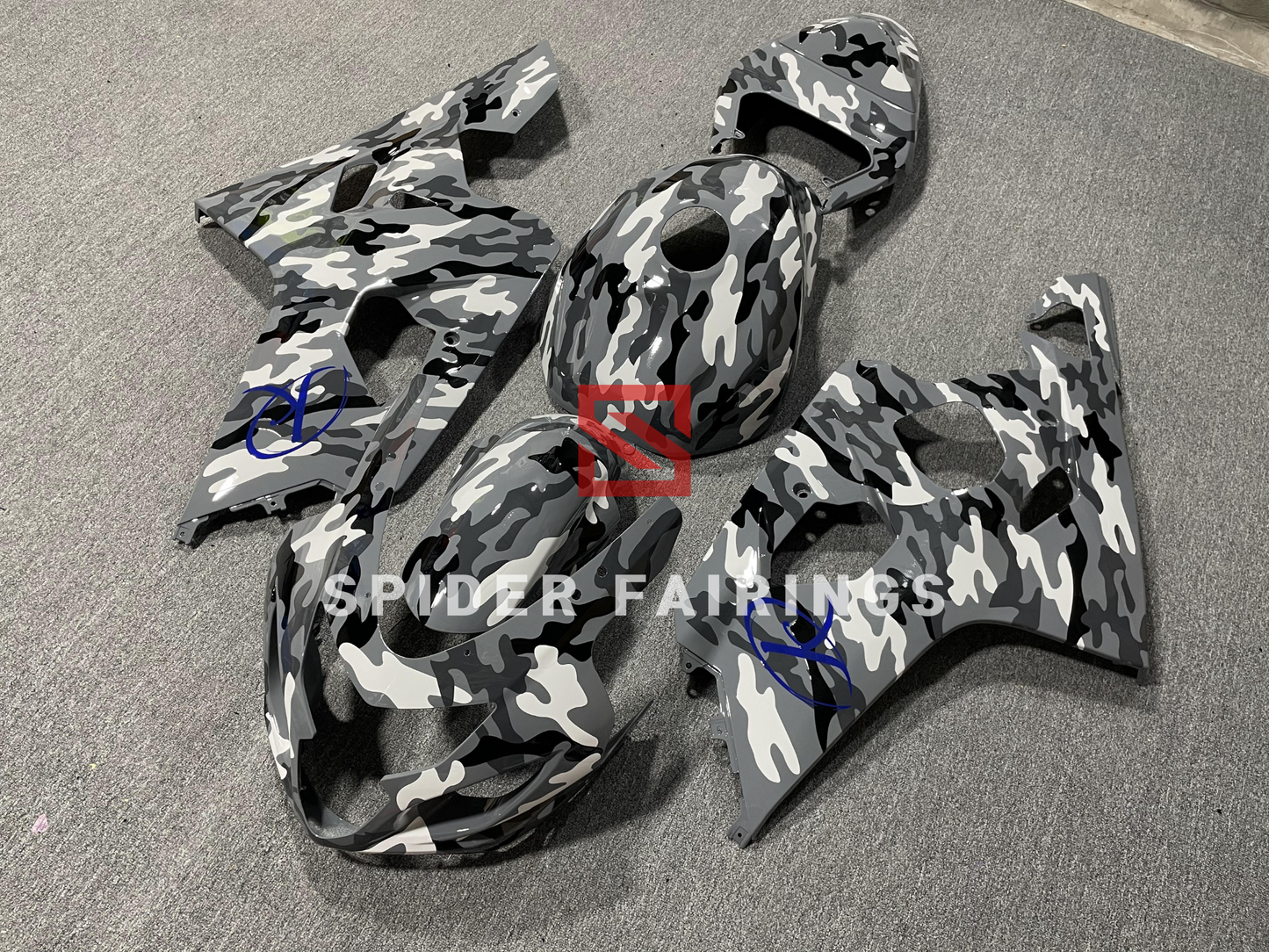 White and Gray Camo-Suzuki GSXR600-750 2004-2005