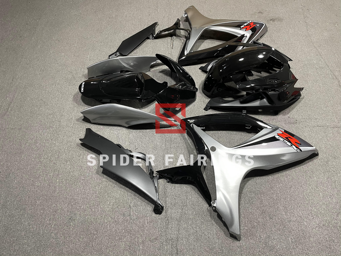 Gloss Silver and Black-Suzuki GSXR600-750 2006-2007