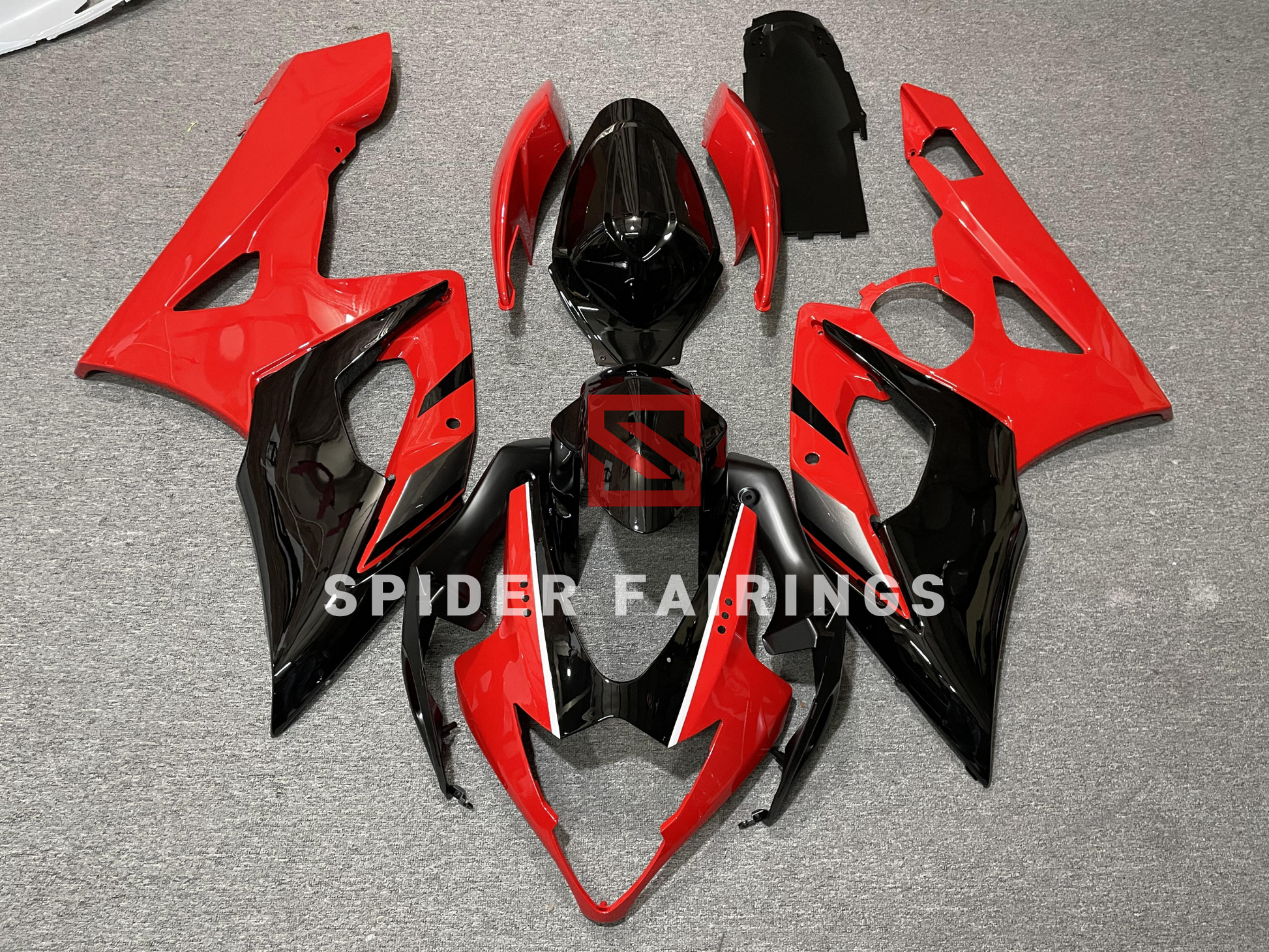 Black and Red Suzuki GSXR1000 2005-2006