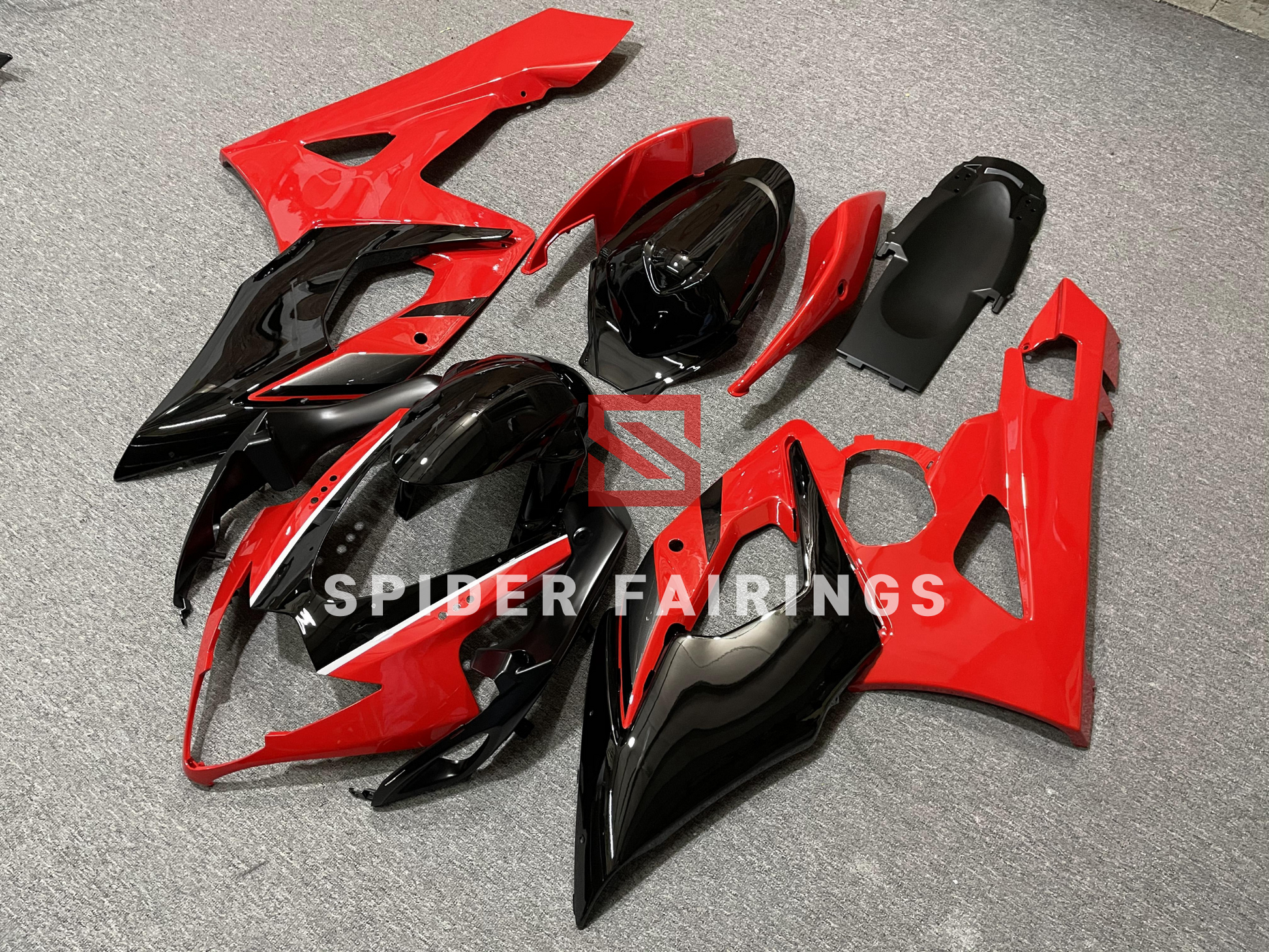 Black and Red Suzuki GSXR1000 2005-2006