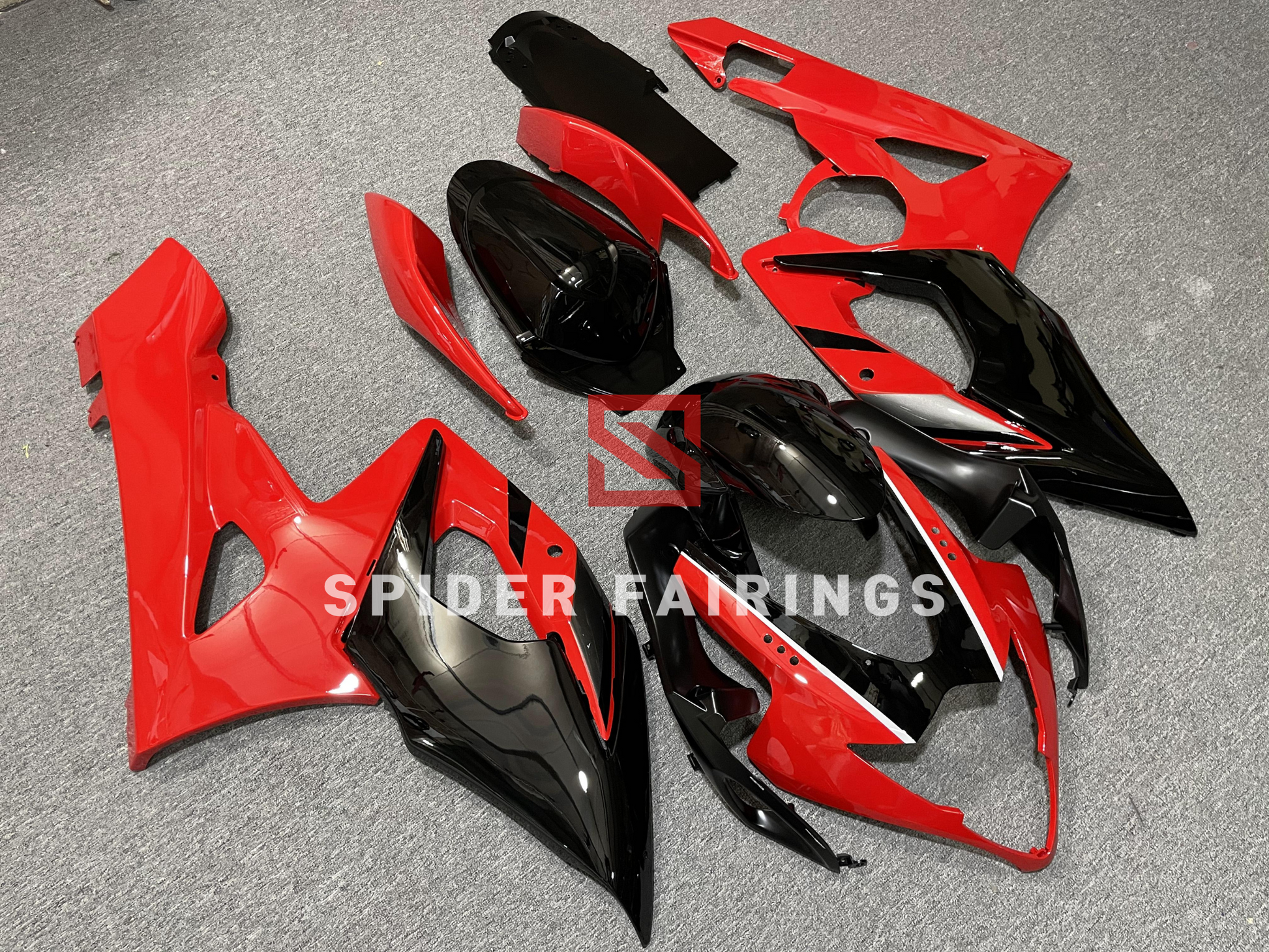 Black and Red Suzuki GSXR1000 2005-2006