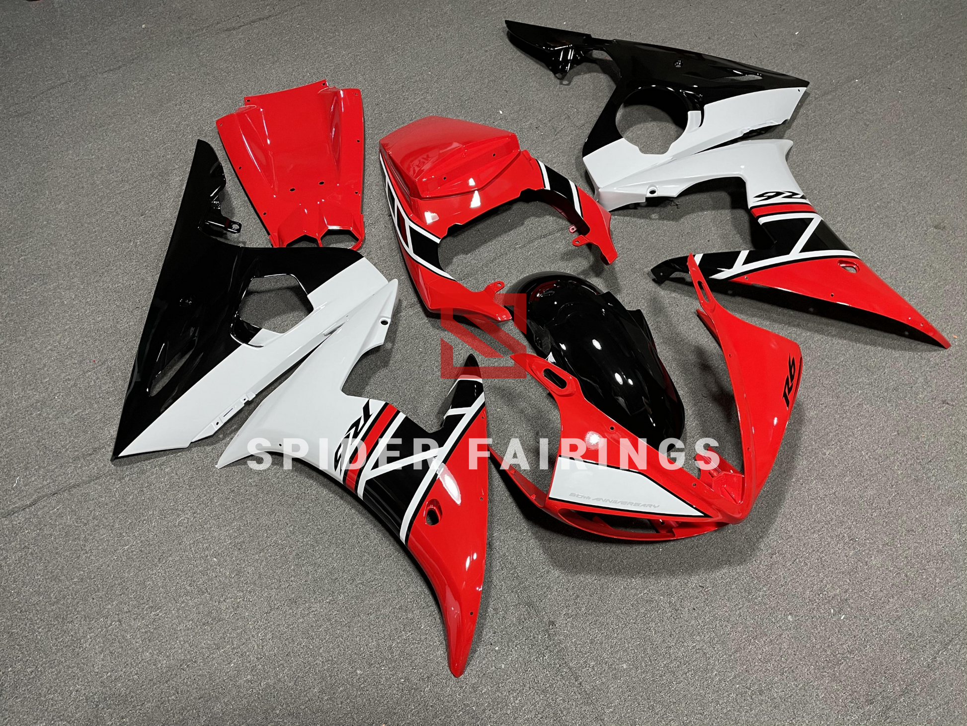 Red,White and Black-Yamaha YZF R6 2003-2004