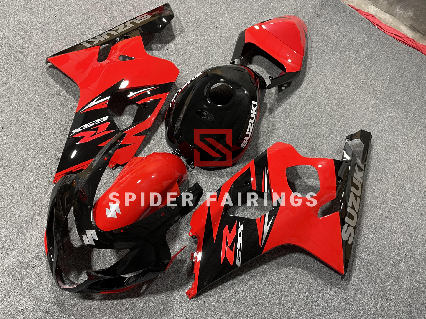 Gloss Red and Black-Suzuki GSXR600-750 2004-2005