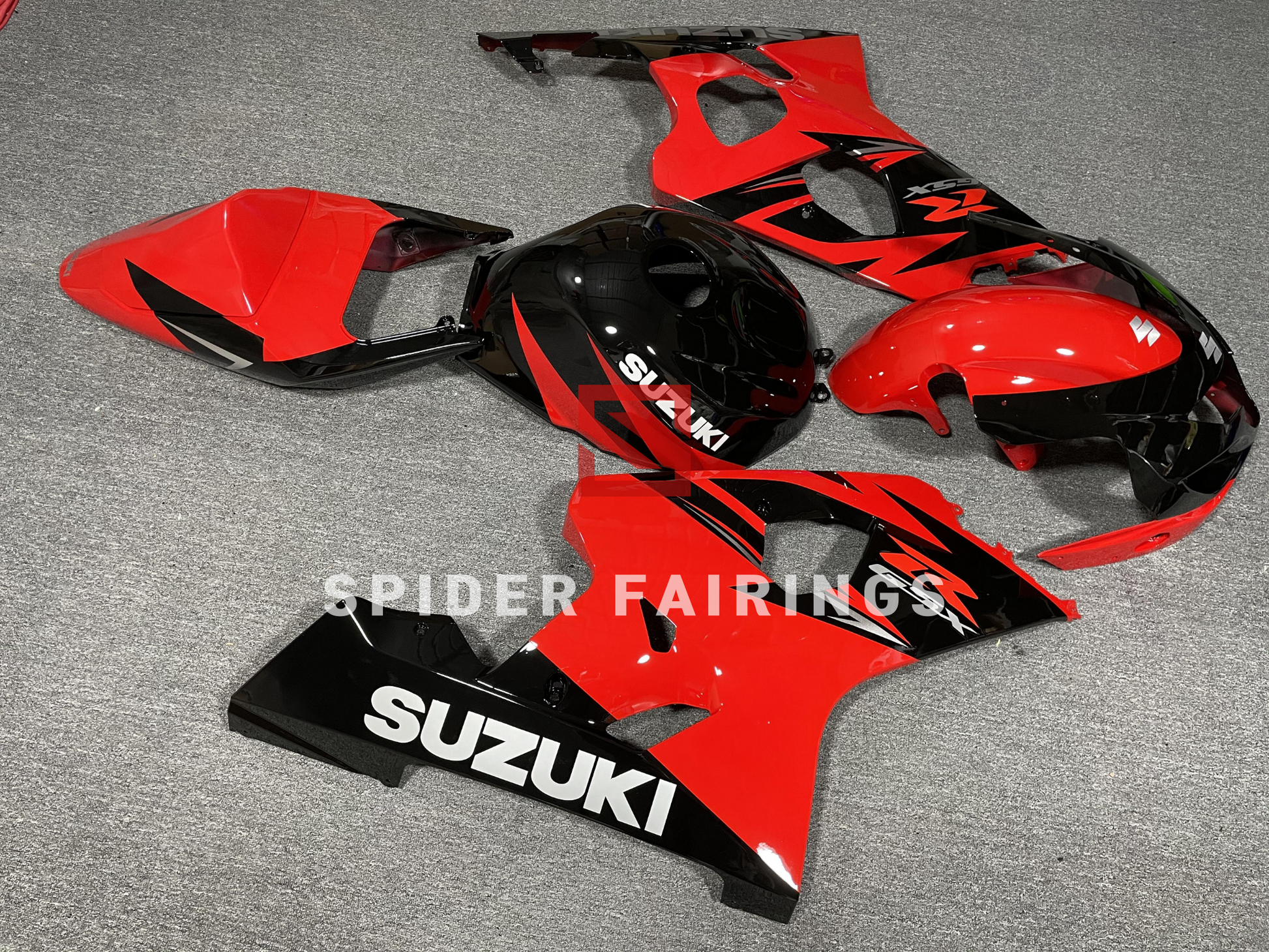 Gloss Red and Black-Suzuki GSXR600-750 2004-2005