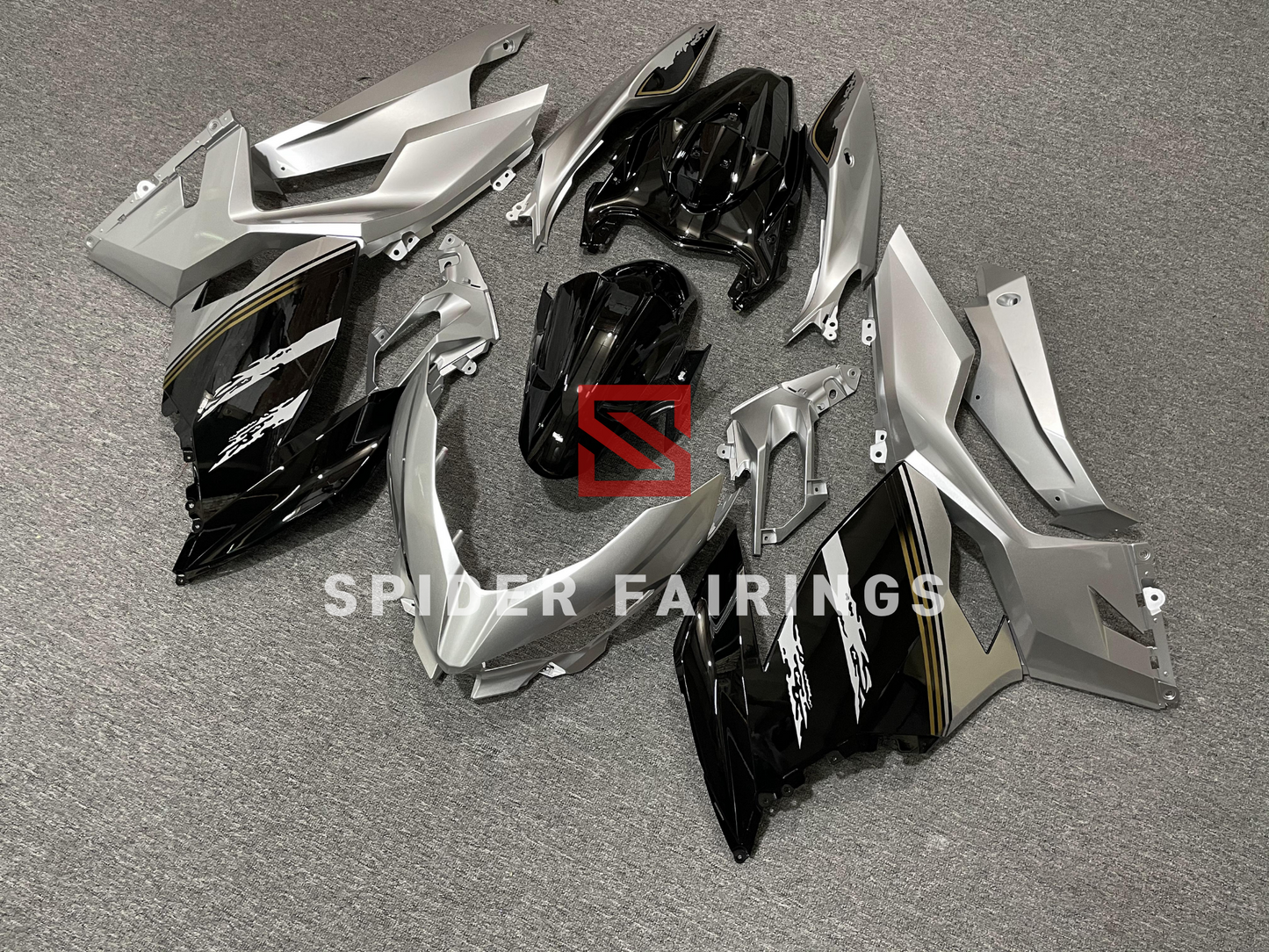 Metallic Silver and Black-Ninja400 2018-2021