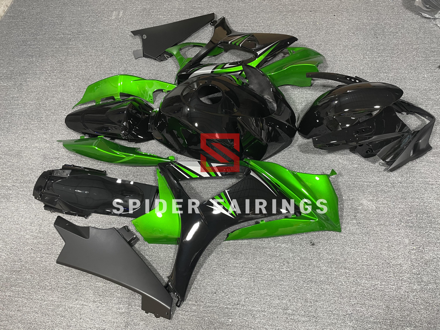 Gloss Black and Green-Suzuki GSXR1000 2007-2008