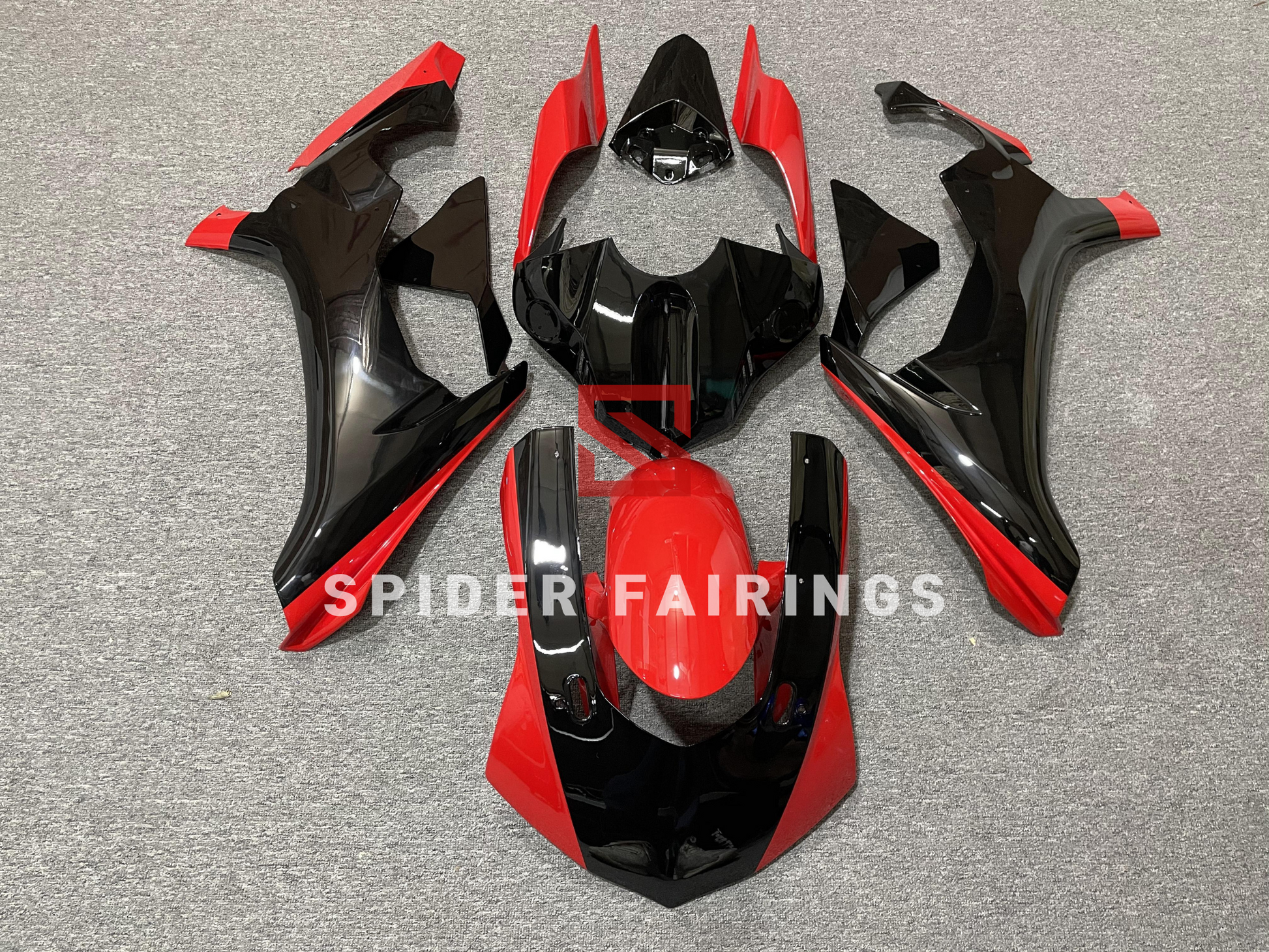 Gloss Red and Black-Yamaha YZF R1 2015-2019