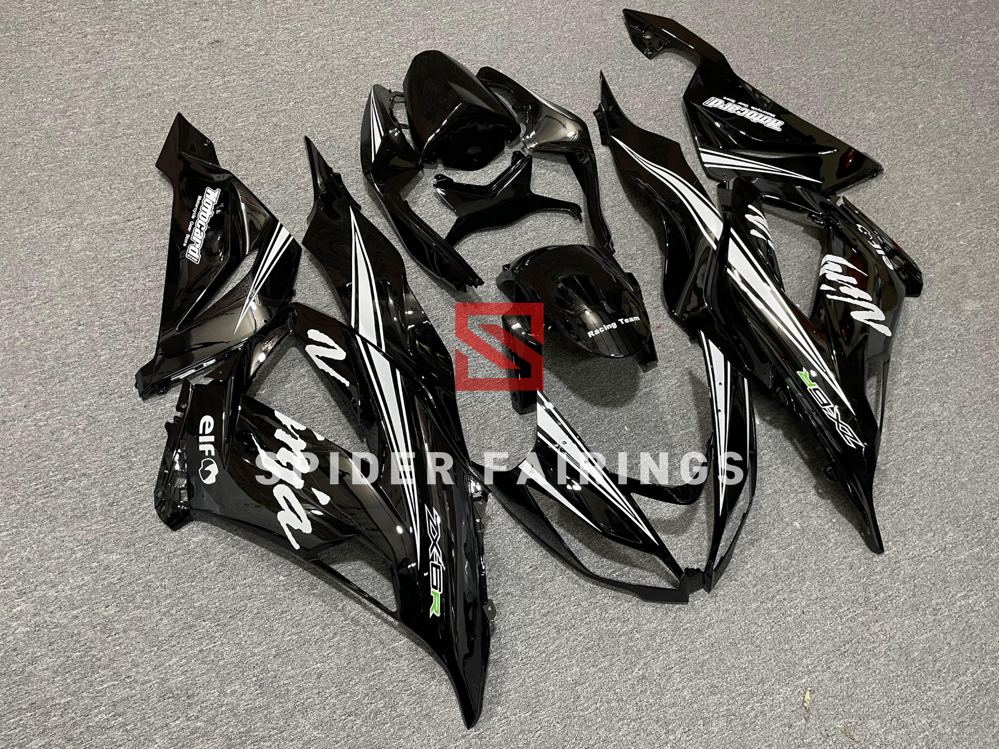 Black Kawasaki ZX-6R 2013-2018