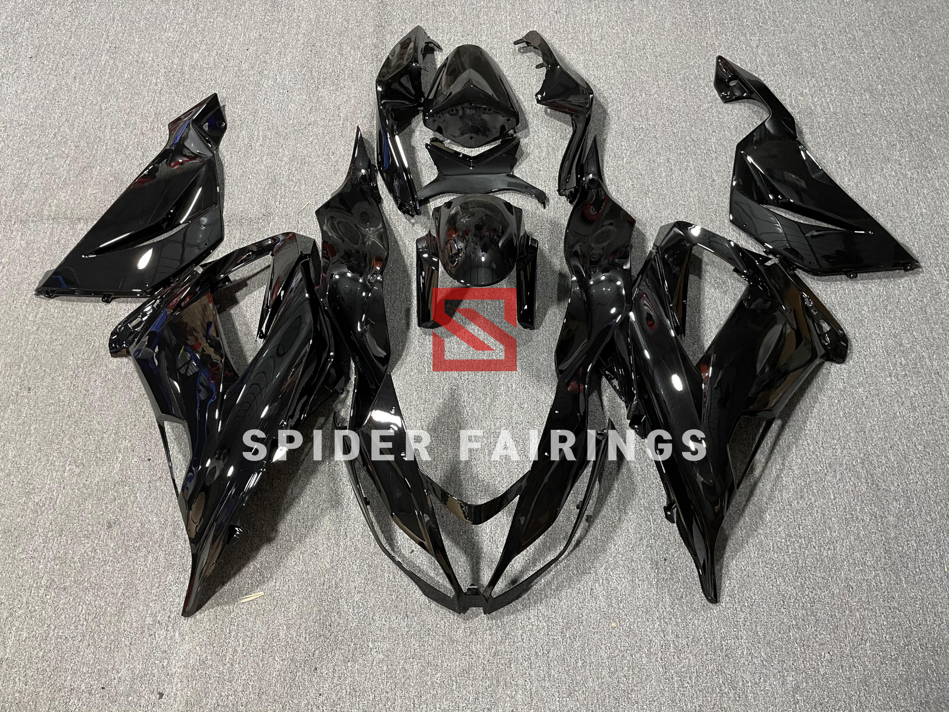 Gloss Pure Black-Kawasaki ZX-6R 2013-2018