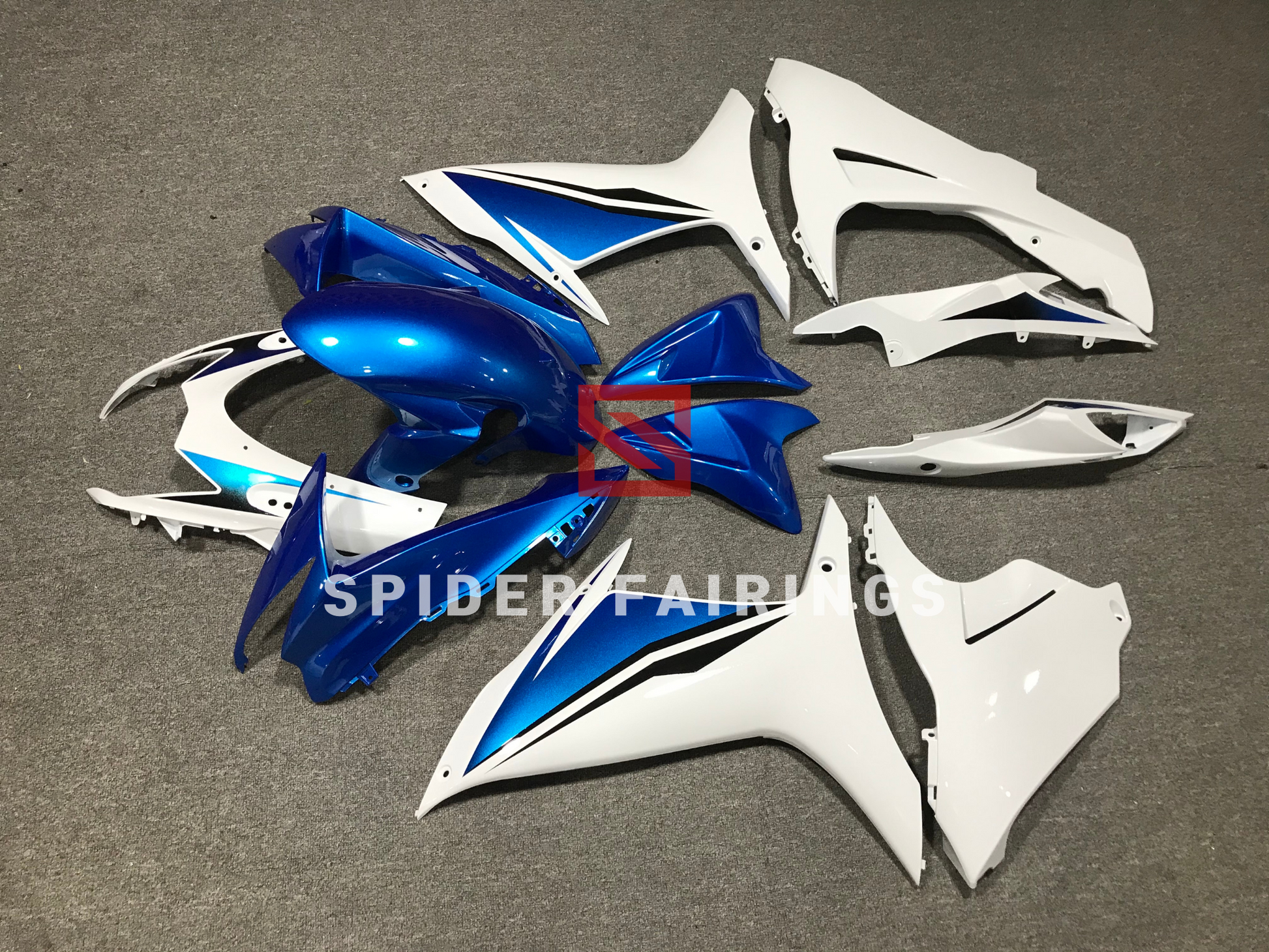 Blue and White-Suzuki GSXR600-750 2011-2019