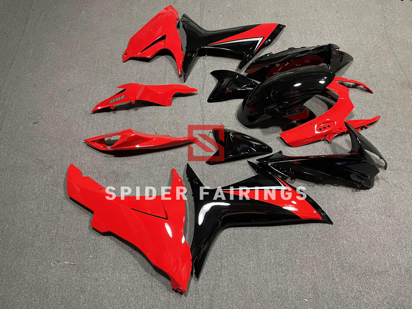 Gloss Red and Black-Suzuki GSXR600-750 2011-2019