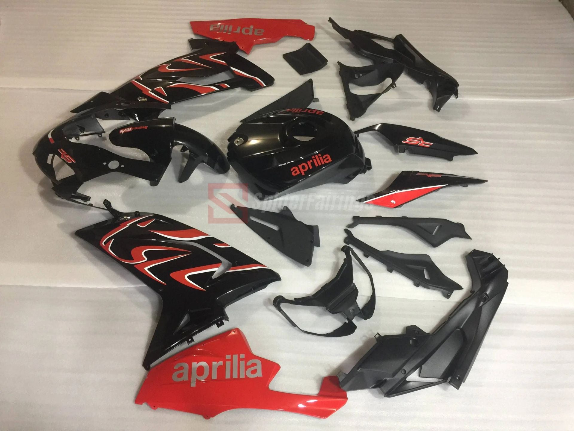 Black-Aprilia RS4 125 2006-2011