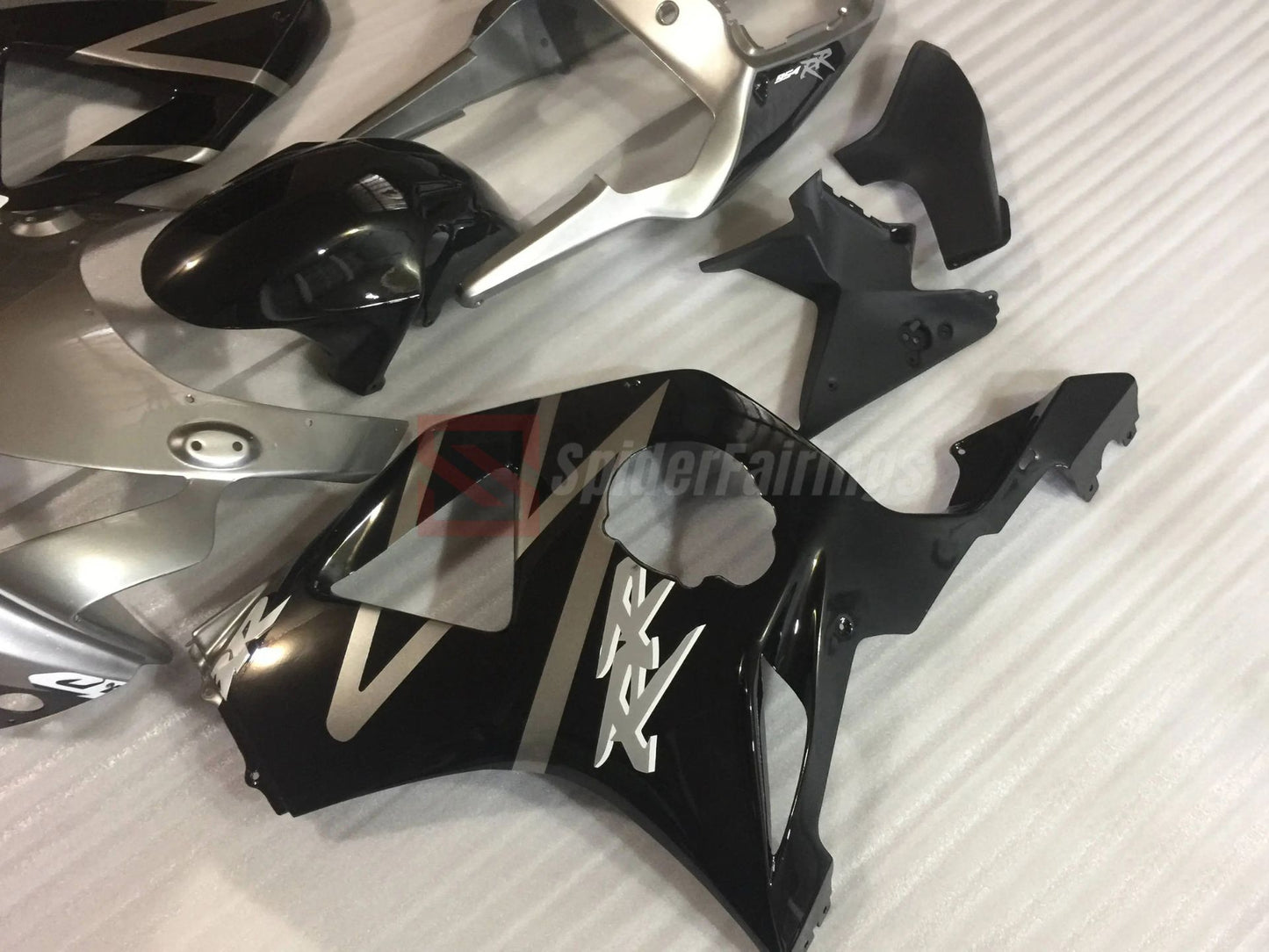 Black and Silver-Honda CBR900RR 954RR 2002-2003