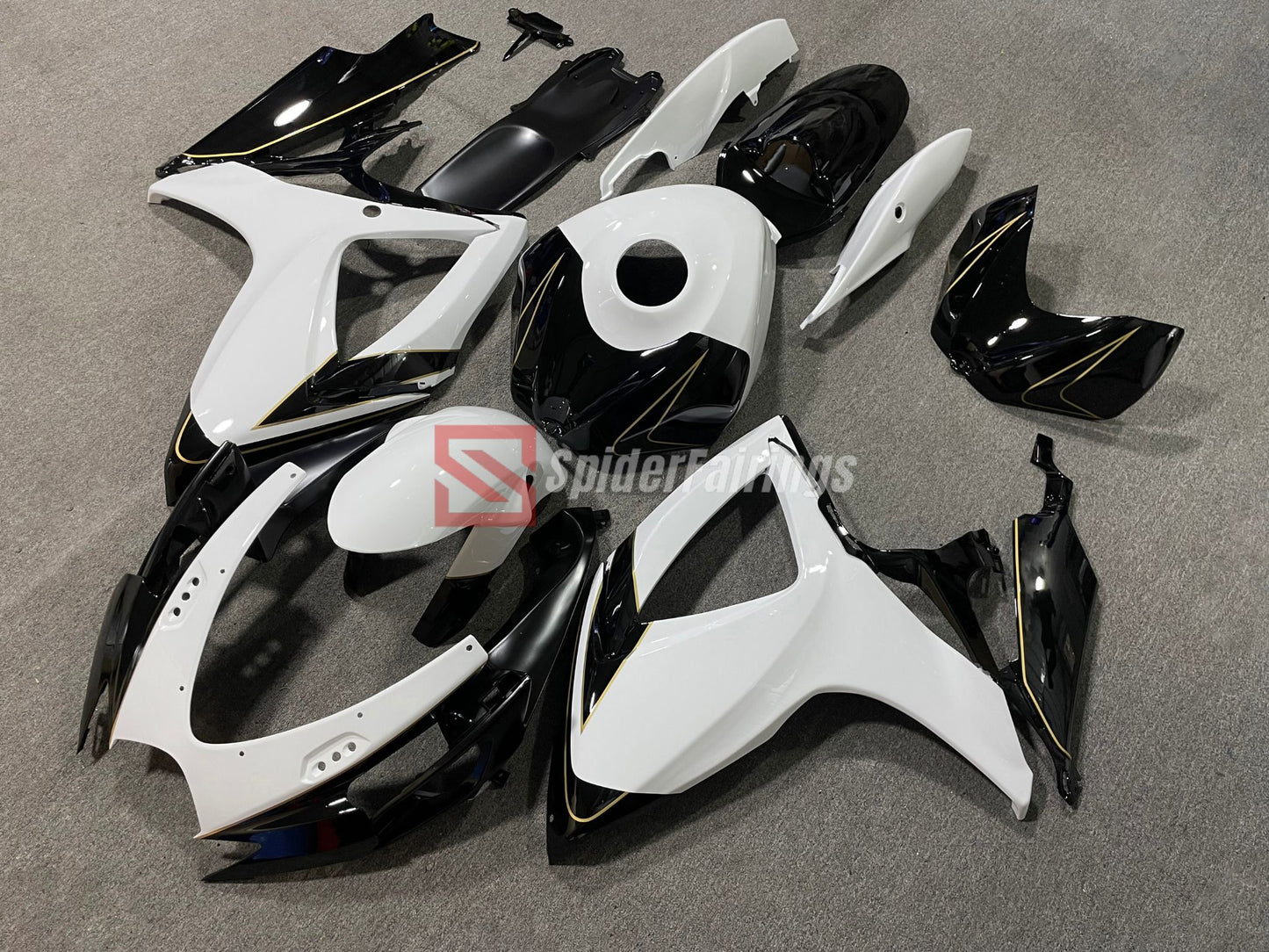 Gloss Black and White with gold-Suzuki GSXR 600-750 2006-2007
