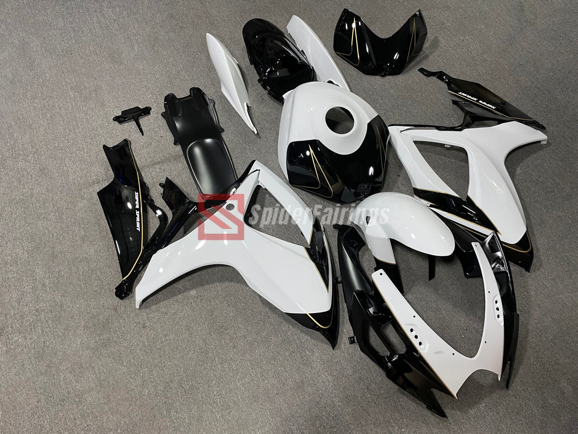 Gloss Black and White with gold-Suzuki GSXR 600-750 2006-2007