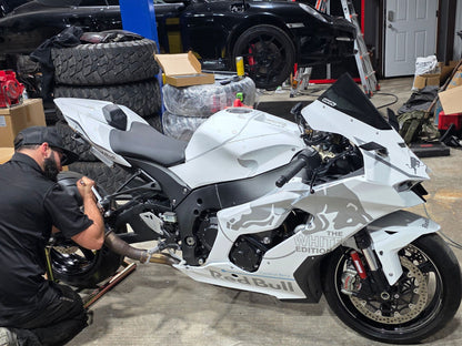 Gloss_white_edition_Redbull-Kawasaki_ZX-10R_2021-2025