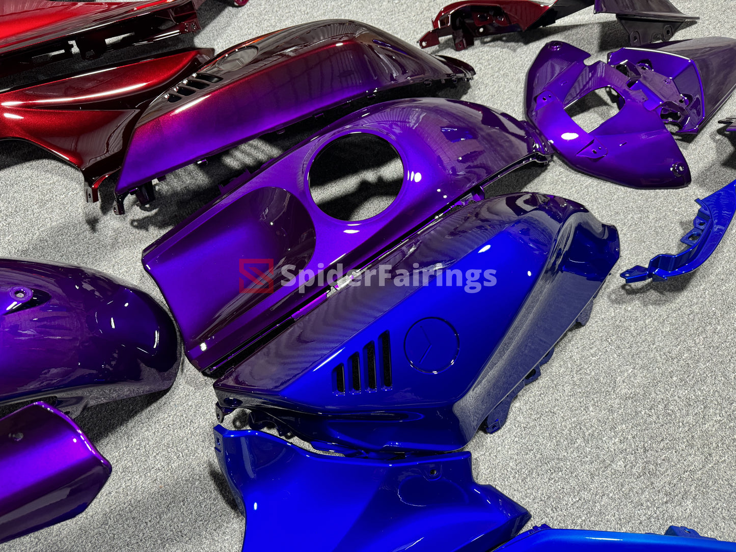 Gloss The Purple Gradient separating the Warm and Cold-Yamaha R7 2021-2025