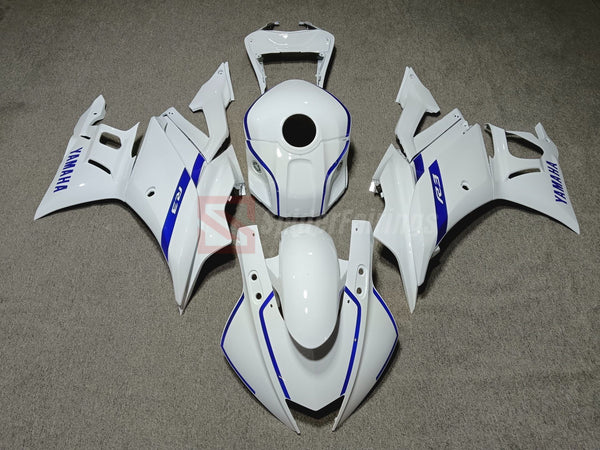 YAMAHA カウル・フェンダーセット ホワイト・ブルー YAMAHA カウル・フェンダーセット ホワイト・ブルー WhiteandBlue