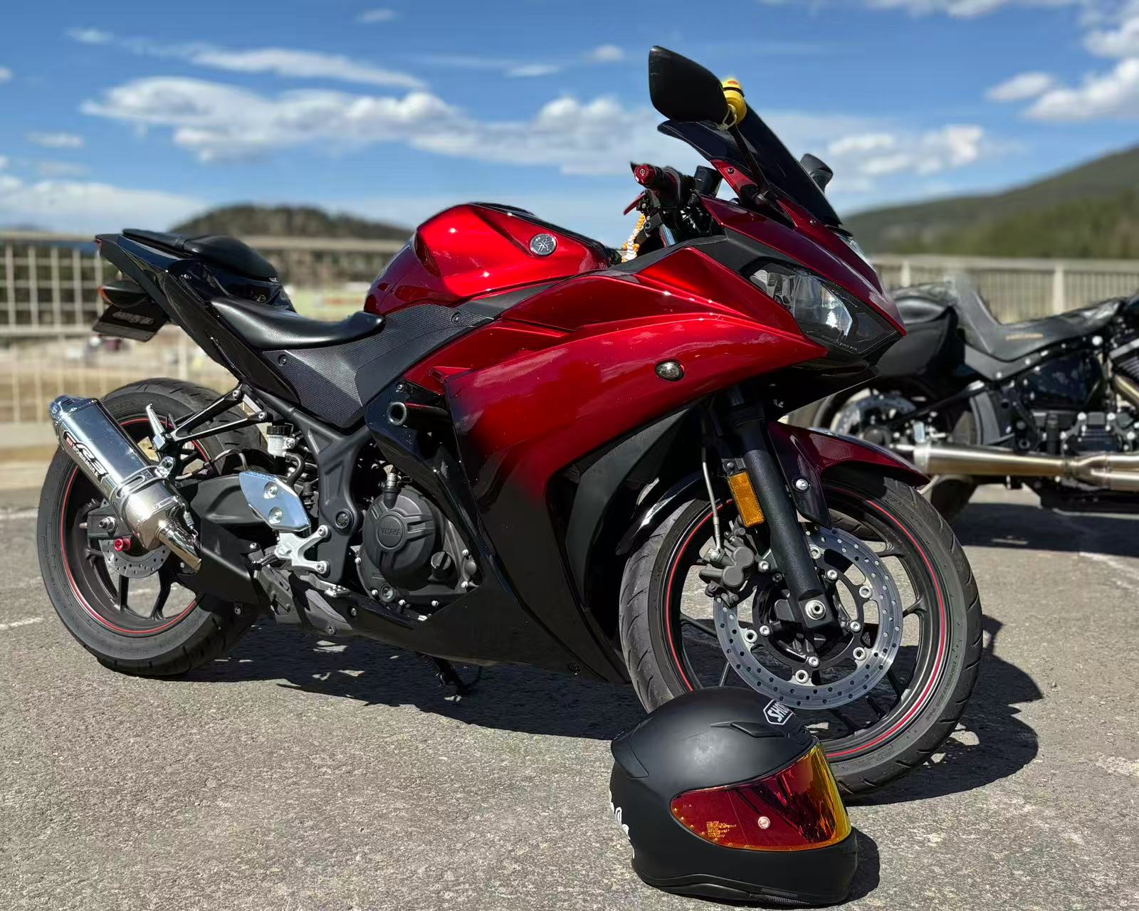 Gloss Candy Red To Black Gradient Yamaha Y-R25/R3 2014-2018